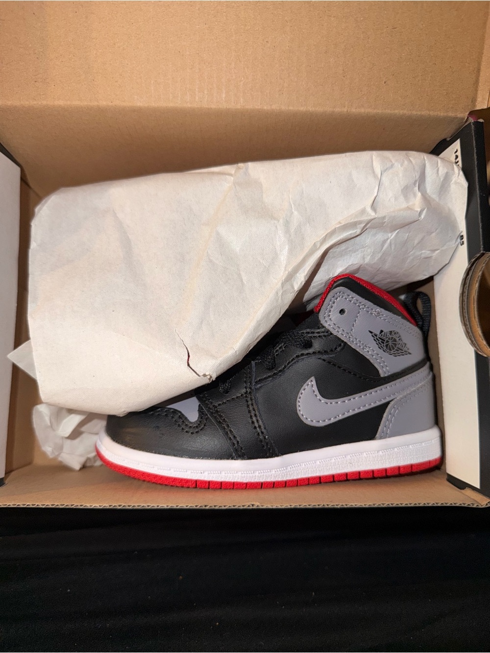 Jordan 1 mid (TD) Kids Black/Grey/Red Basketball Sneakers